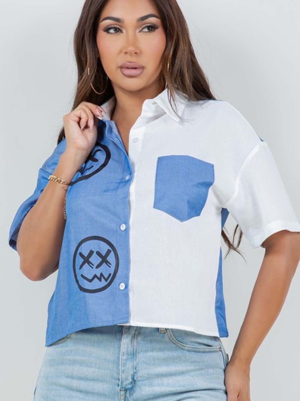 Blue & White Short-Sleeve Button-Up Shirt with Graphic Details